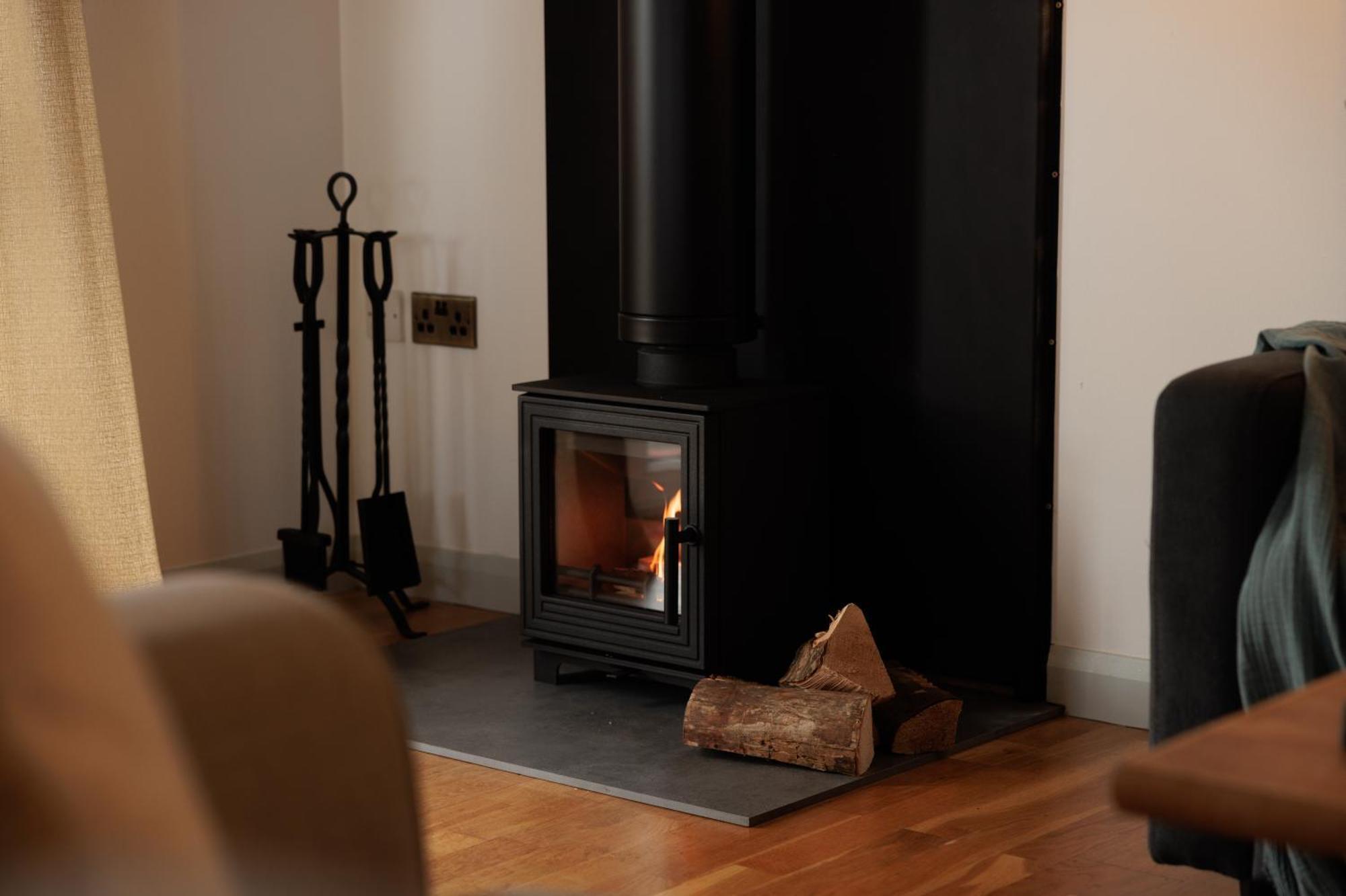 The Retreat, Waterfront & Log Burner Villa Christchurch  Exterior foto
